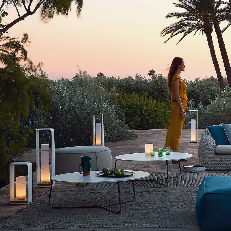 Luz Solar LED Exterior Cuadrada Moderna Resistente al Agua