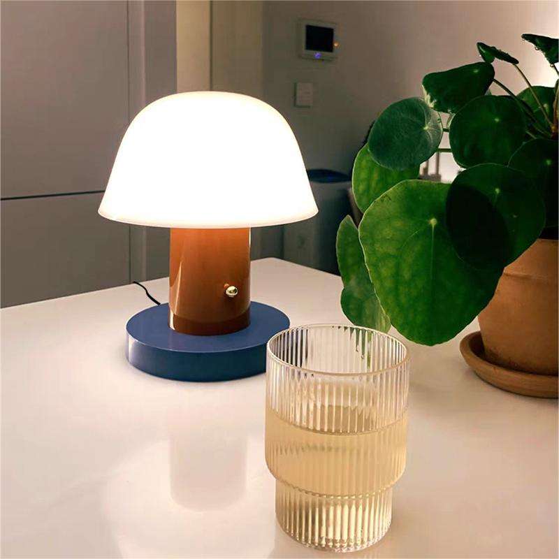 Lámpara de Mesa LED con Forma de Seta Moderna Recargable