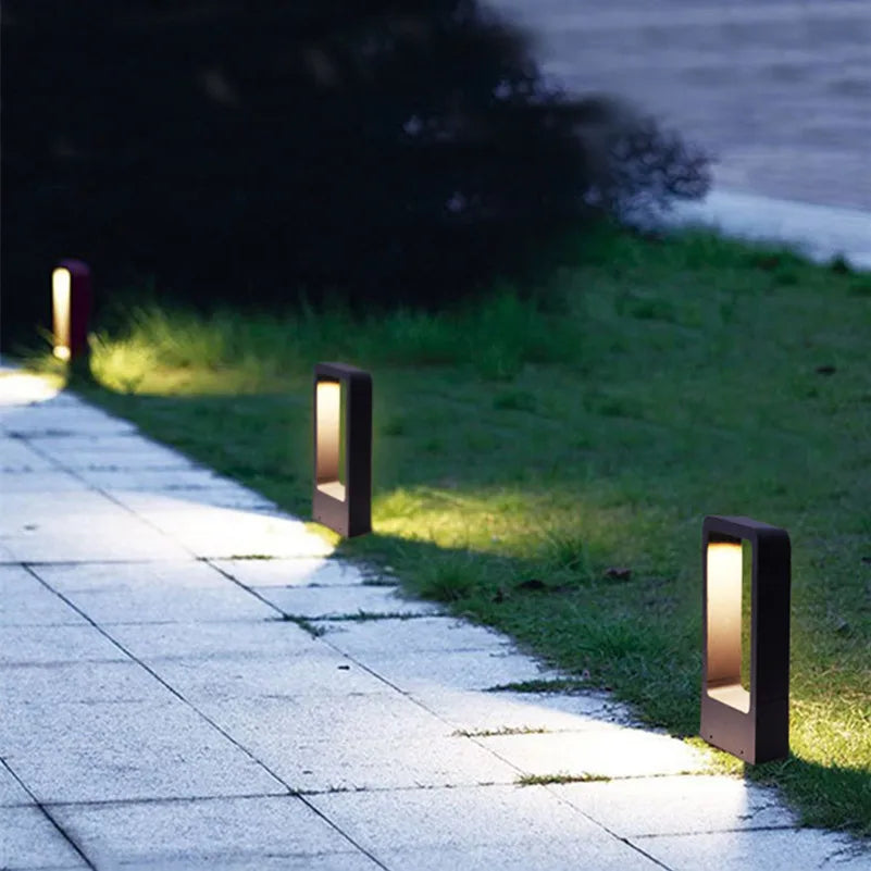 Luz de Suelo Exterior GardenGlow para Camino y Jardín