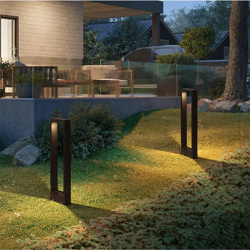 Luz de Suelo Exterior GardenGlow para Camino y Jardín