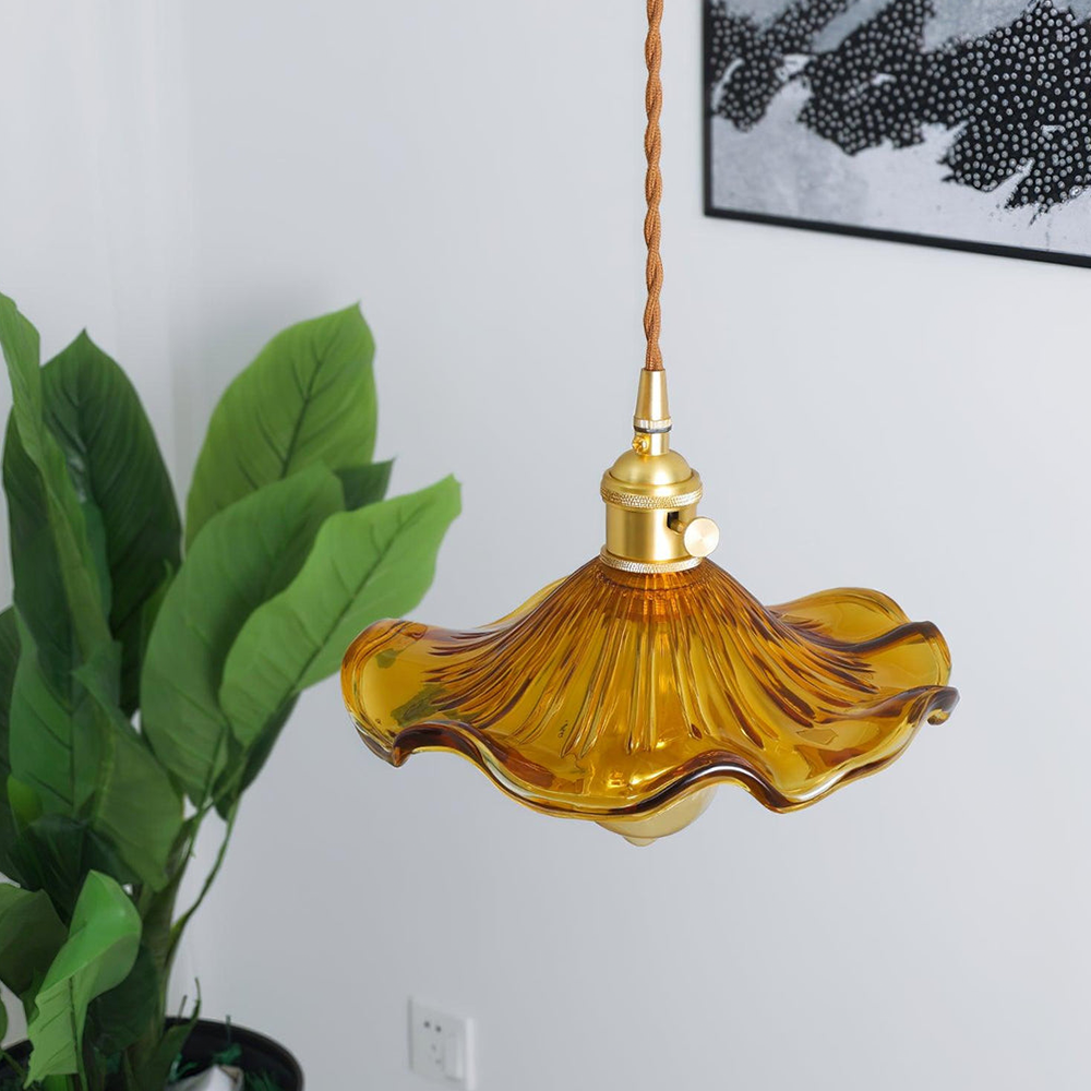 Lámpara Colgante LED de Vidrio con Forma de Flor y Latón