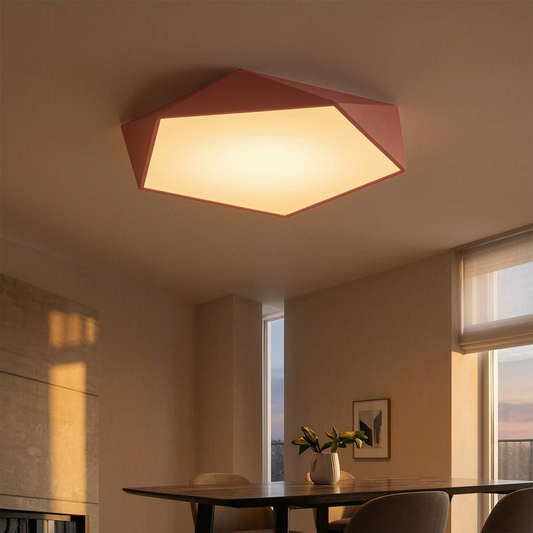 Lámpara de techo Skydor encendida sobre una mesa de comedor