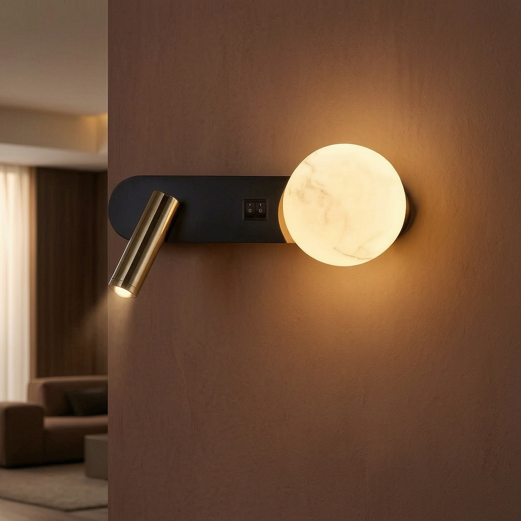 Lámpara de pared doble LunarBeam encendida en un salón
