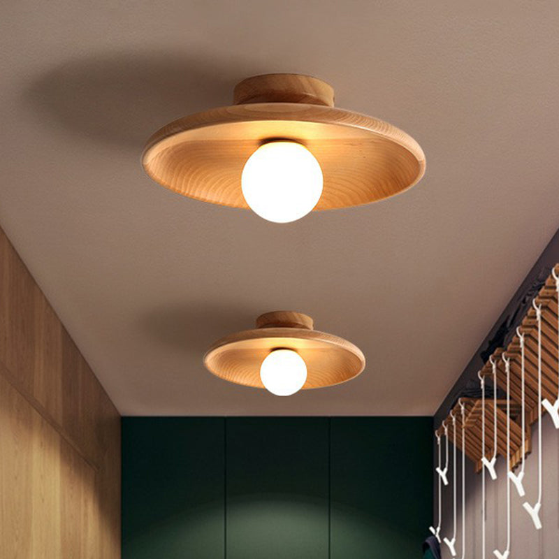 Plafón de Madera Minimalista con Forma de Cuenco Natural