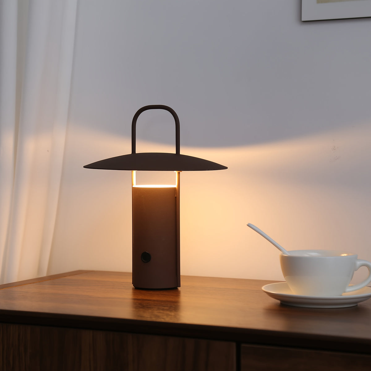 Lámpara Táctil LED Inalámbrica Recargable de Metal Cúpula