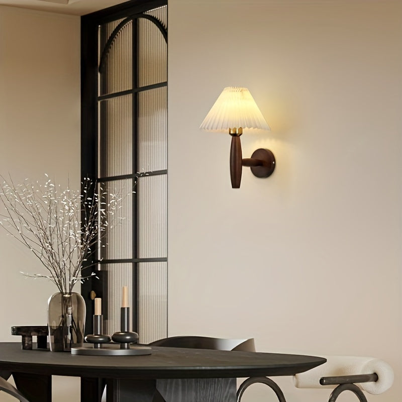 Aplique de Pared de Madera Nórdico con Pantalla Plisada