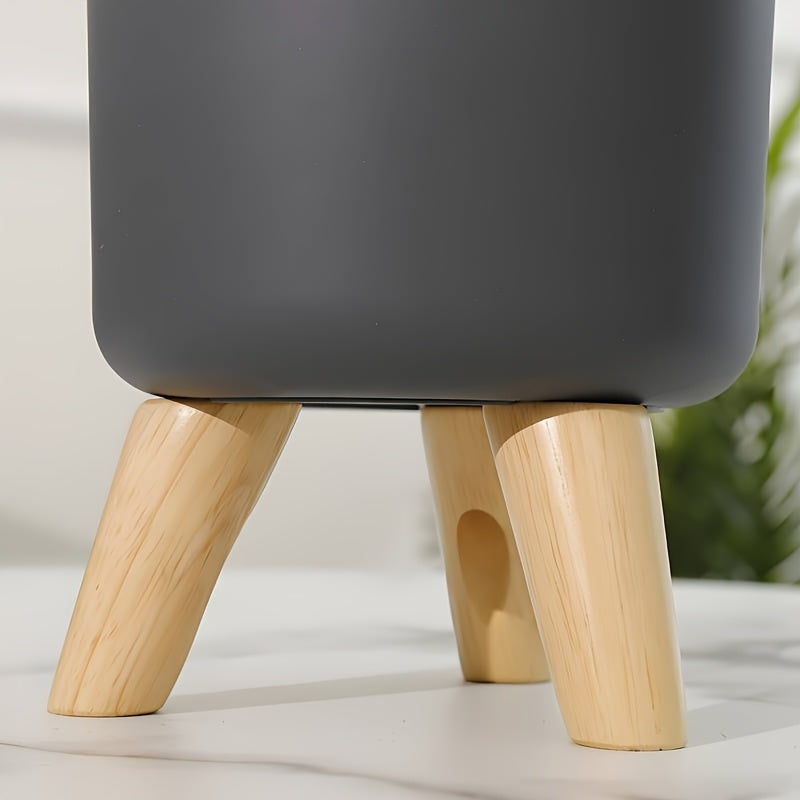 Maceta Redonda Moderna con Patas de Madera en Blanco o Negro