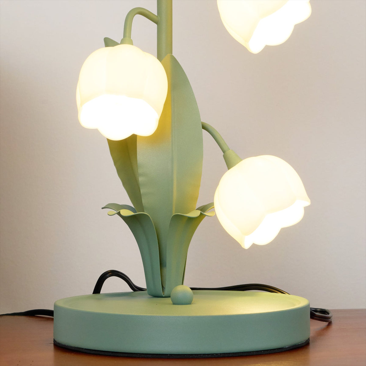 Lámpara de Mesa Bell Orchid Floral Elegante de 36 cm
