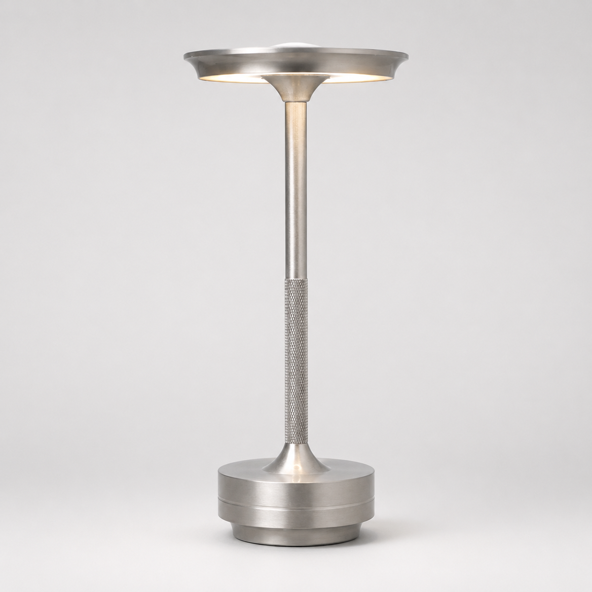 Lámpara de Mesa Inalámbrica Recargable de Metal Regulable