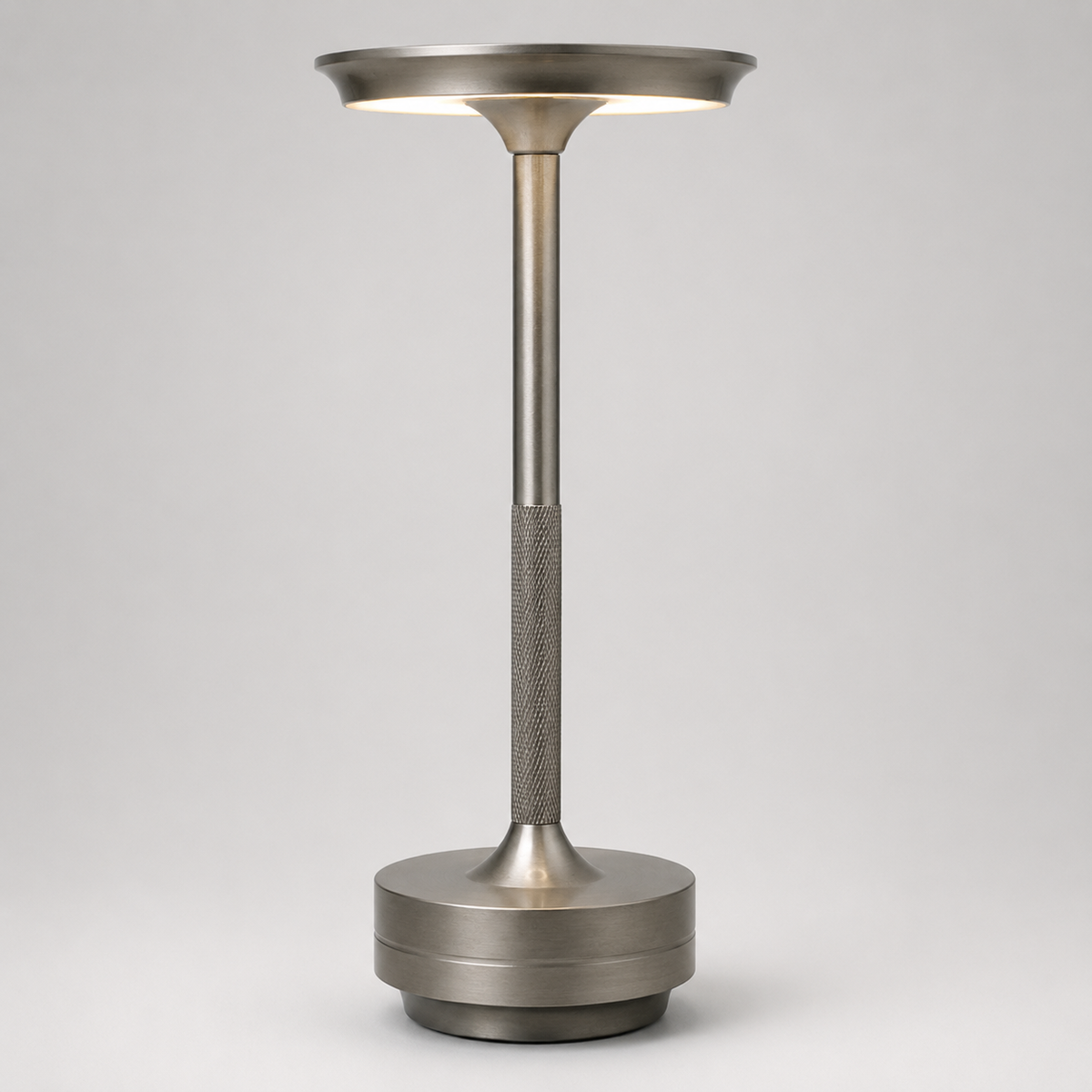 Lámpara de Mesa Inalámbrica Recargable de Metal Regulable