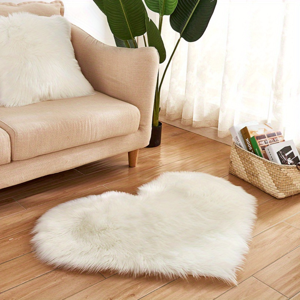 Alfombra en Forma de Corazón de Pelo Suave para Dormitorio
