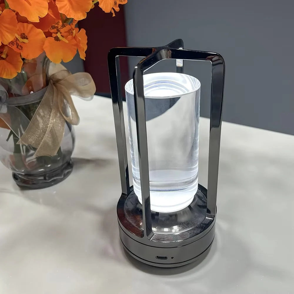 Lámpara de Mesa LED Cilíndrica de Metal Inalámbrica Moderna