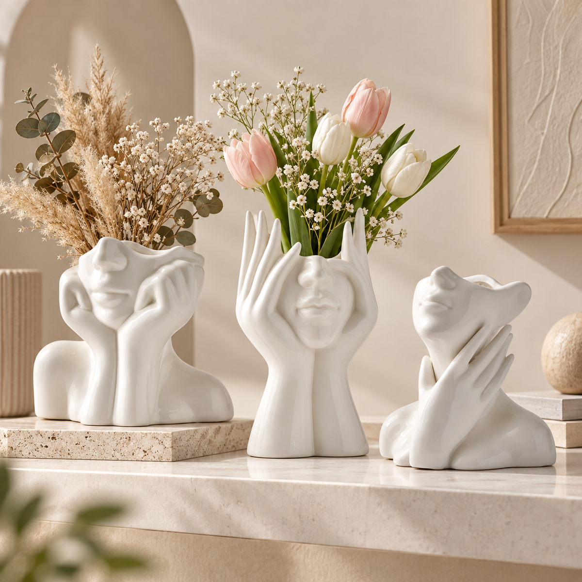 Jarrón Decorativo con Rostro Esculpido de Cerámica Artesanal