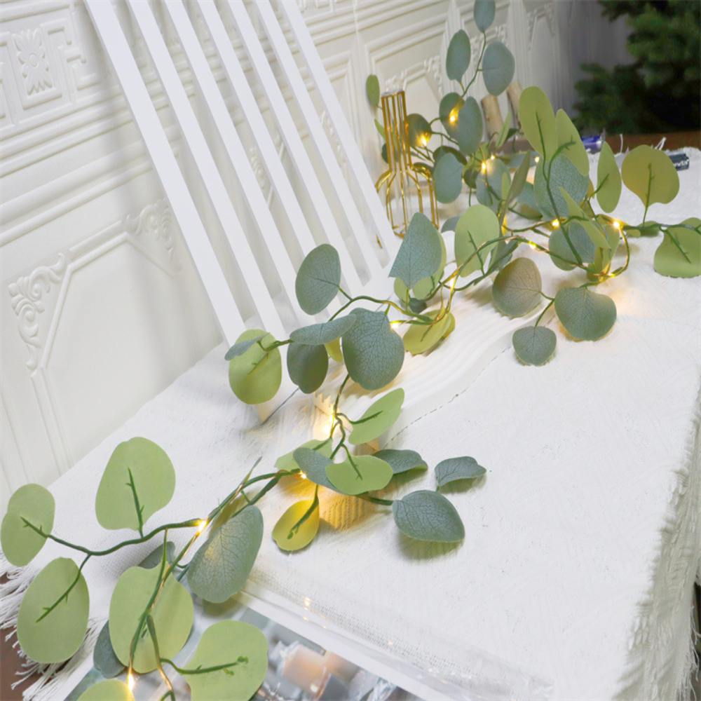 Guirnalda LED de Eucalipto y Ratán para Repisa y Decoración