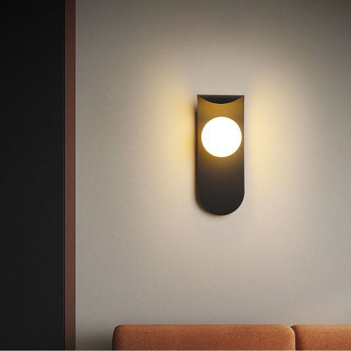 Aplique de Pared Escandinavo con Panel Curvo y Esfera de Luz