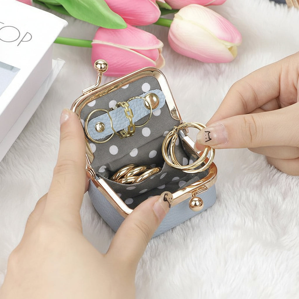 Mini Joyero de Viaje de Piel Auténtica con Cierre Dorado