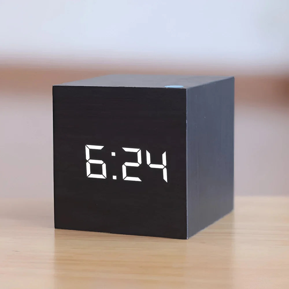 Reloj Despertador Digital Cubo LED con Fecha y Temperatura