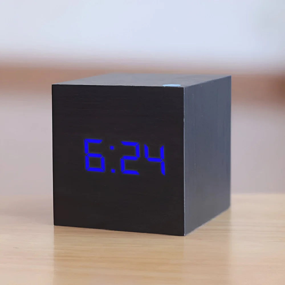 Reloj Despertador Digital Cubo LED con Fecha y Temperatura