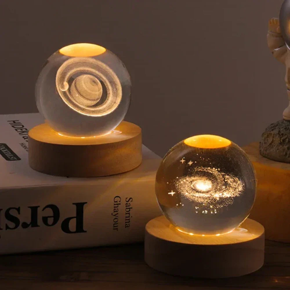 Lámpara Bola de Cristal con Grabado 3D y Luz LED Nocturna