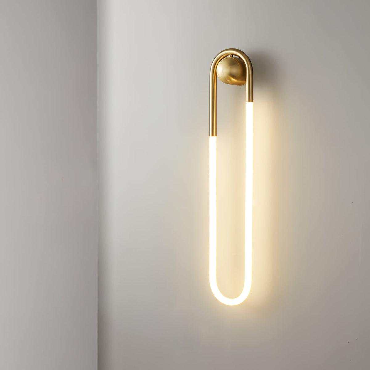 Aplique de Pared LED en Lazo de Latón o Negro Minimalista