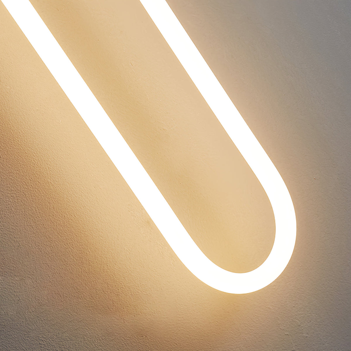 Aplique de Pared LED en Lazo de Latón o Negro Minimalista