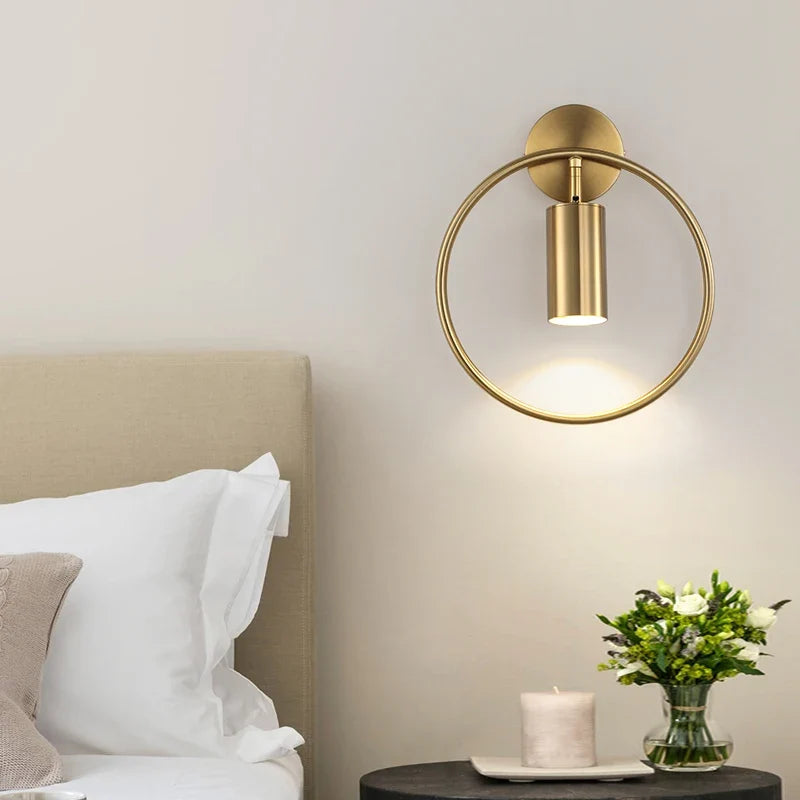 Aplique de Pared Halo Nórdico Minimalista de Hierro Dorado