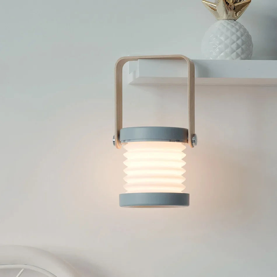 Farol Portátil Recargable con Asa de Madera y Pantalla