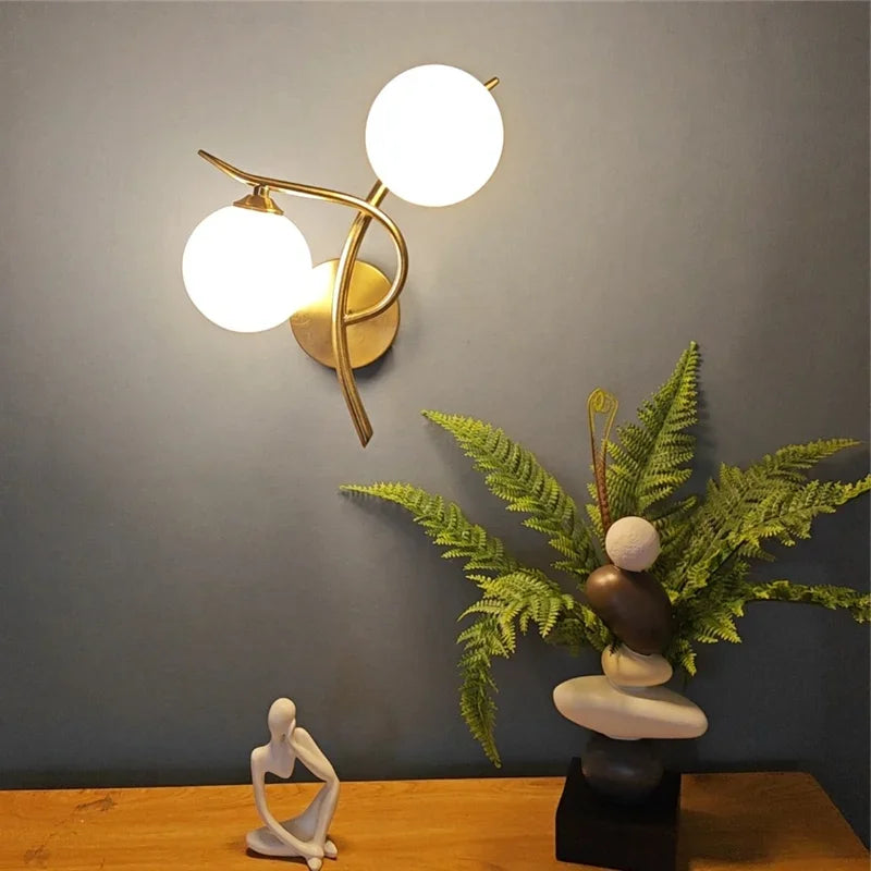 Aplique de Pared Lunara LED de Doble Globo Opalino Nórdico