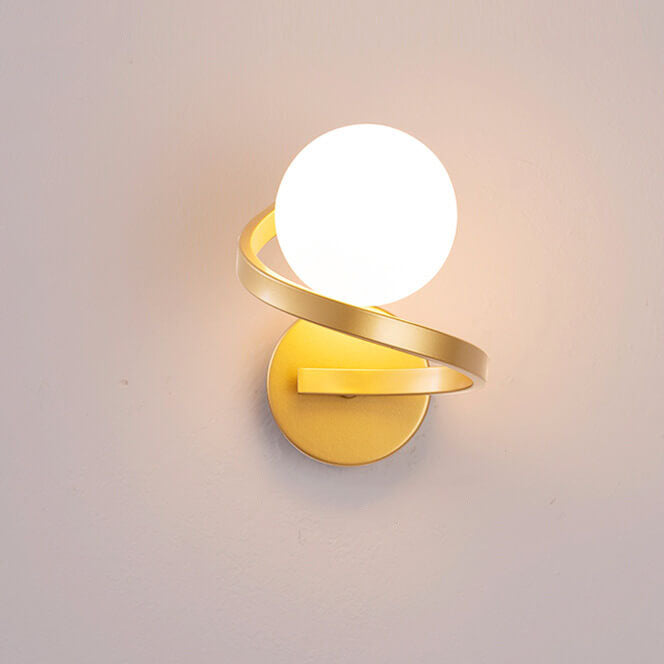 Aplique de Pared Astra Espiral LED con Globos Esmerilados