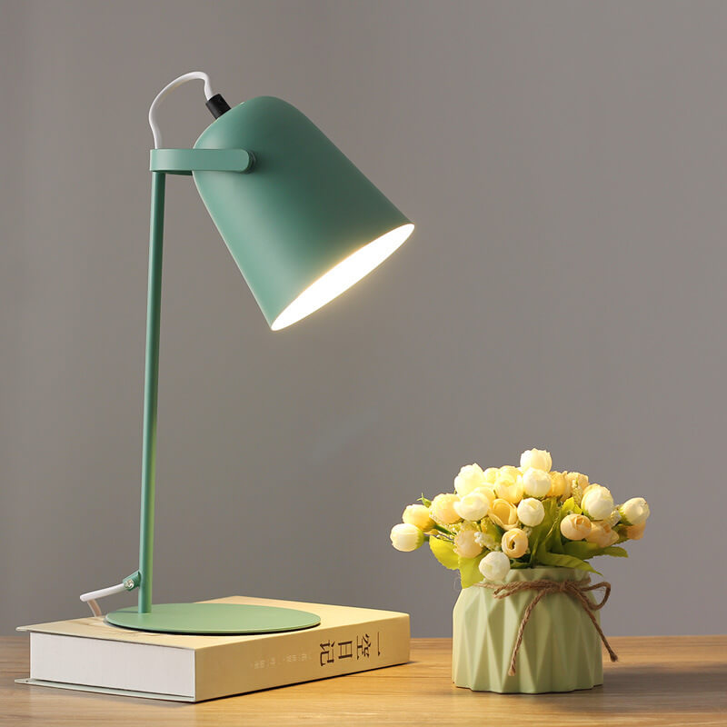 Lámpara de Escritorio LED de Metal Nórdica Minimalista