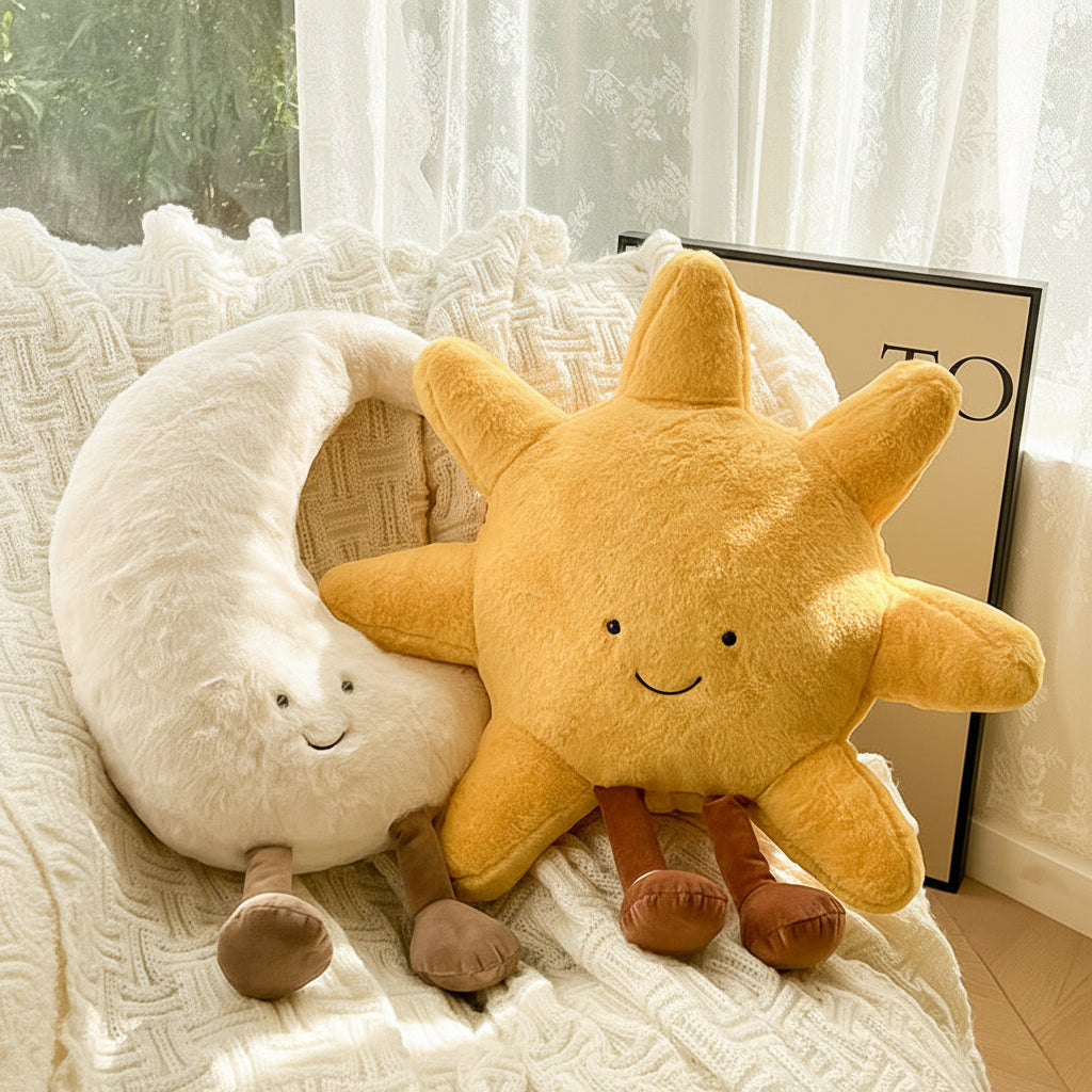 Cojín Decorativo de Terciopelo con Forma de Sol o Luna