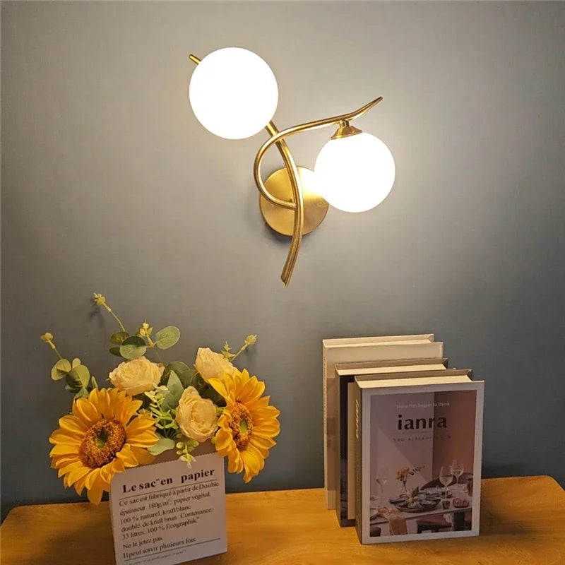Aplique de Pared Lunara LED de Doble Globo Opalino Nórdico