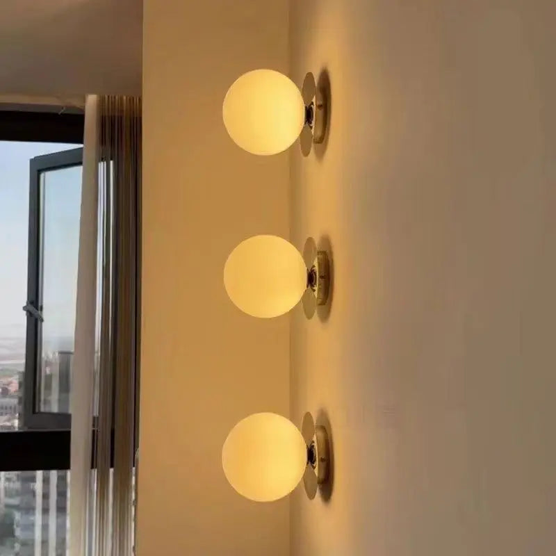 Aplique Nordic Globe de Cristal para Baño y Dormitorio