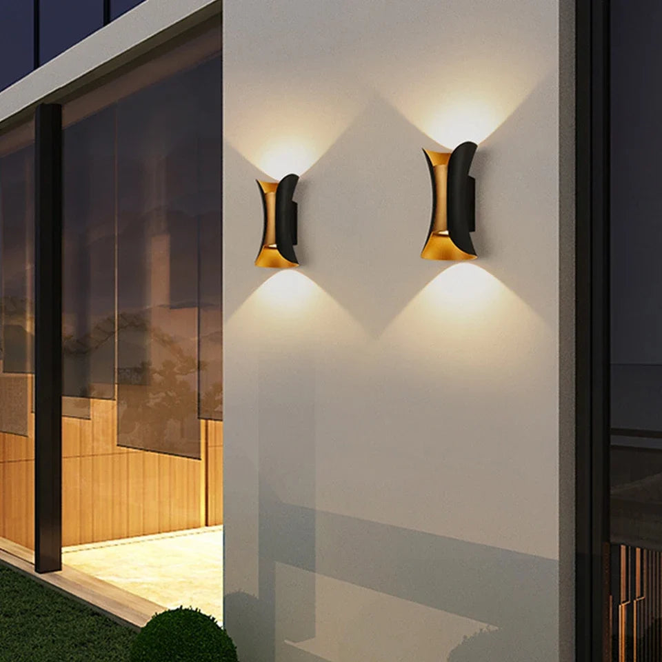 Aplique de Pared LED Negro y Dorado de Luz Arriba y Abajo