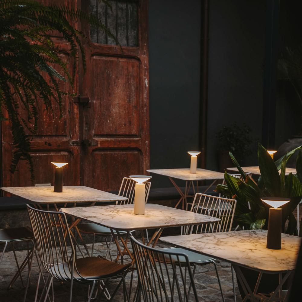 Lámpara de Mesa Aurora Libra de Diseño Moderna Regulable