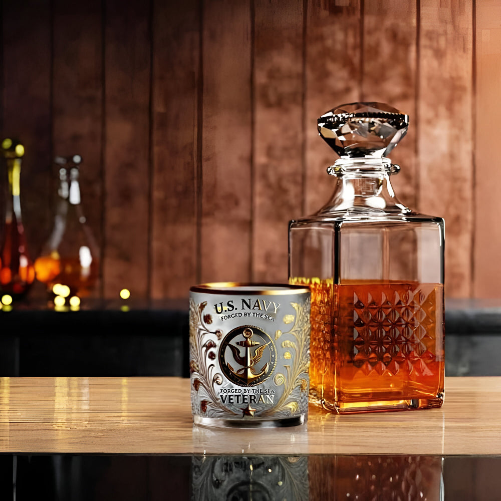 Vaso de Whisky con Relieve Dorado Homenaje a Veteranos