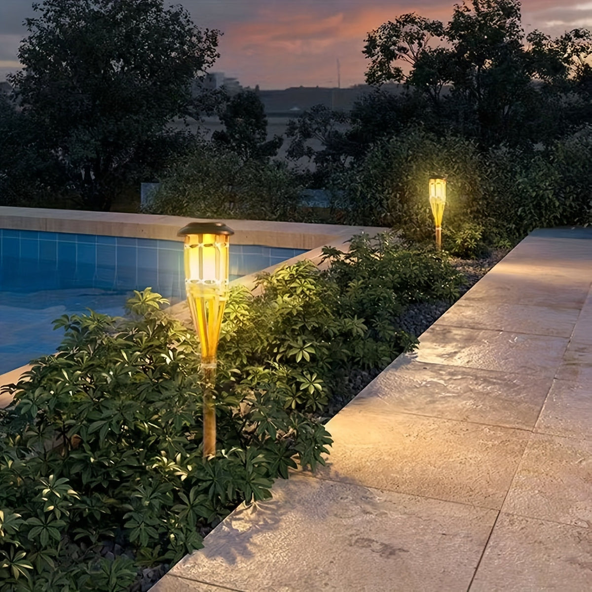 Antorchas Solares de Bambú con Efecto Llama LED Pack de 2