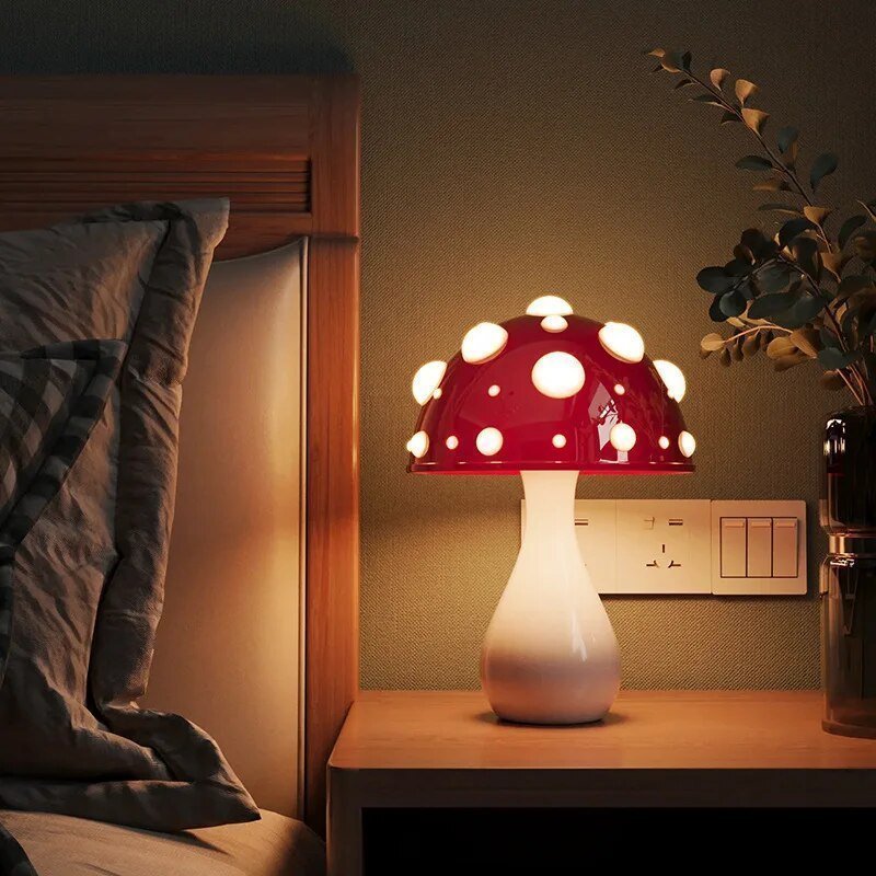 Lámpara Seta Amanita LED de Mesa Moderna y Decorativa