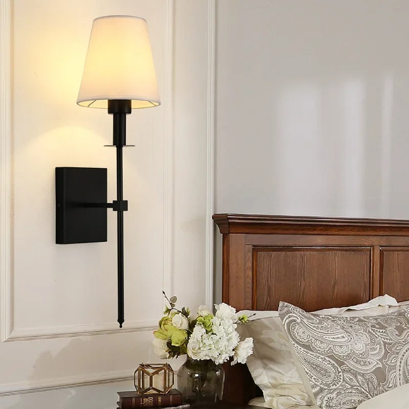 Aplique de Pared LED Nordic Elegance de Hierro y Tela