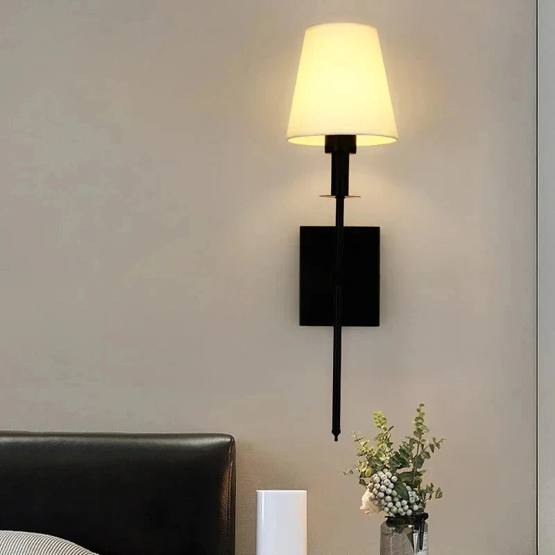 Aplique de Pared LED Nordic Elegance de Hierro y Tela