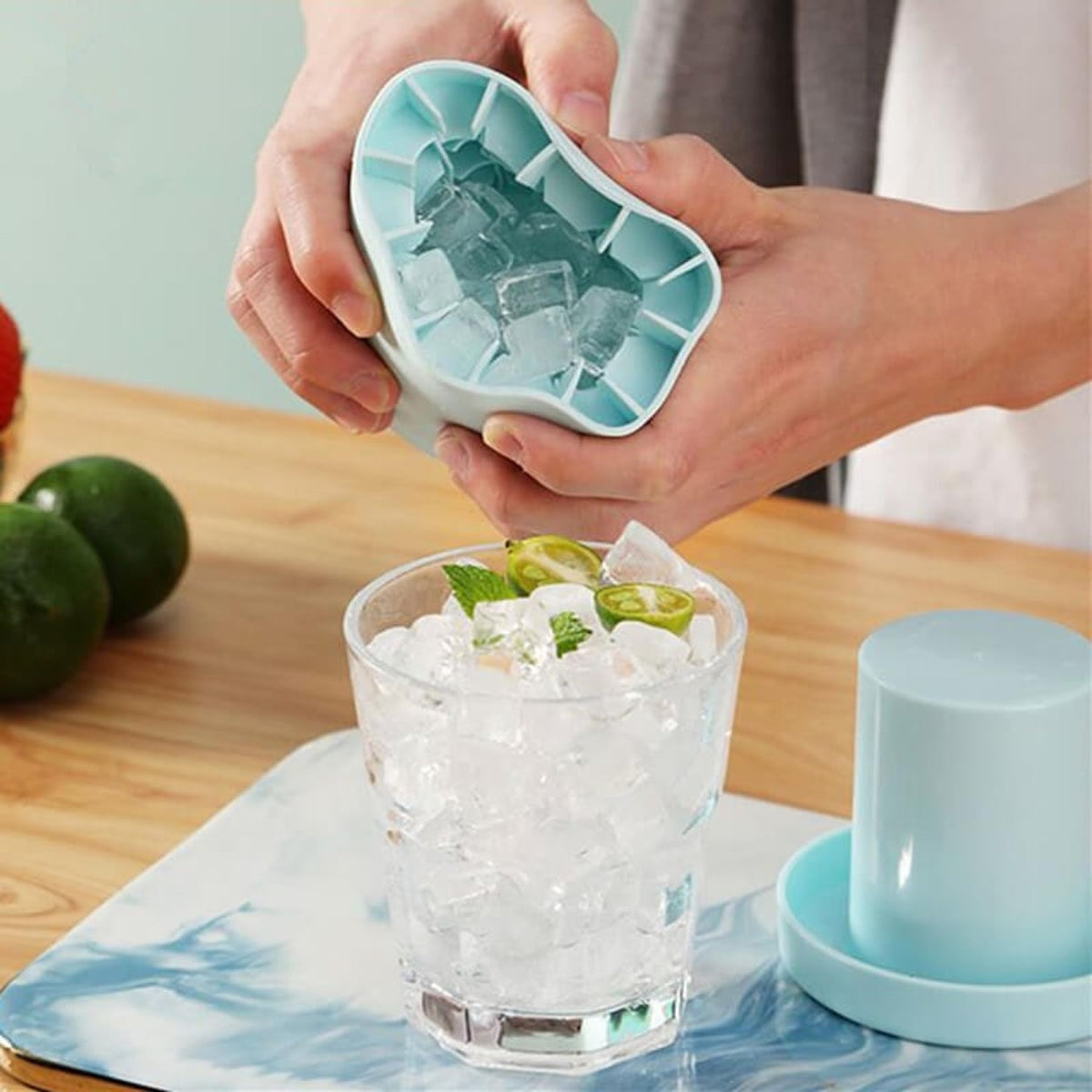 Cubitera Compacta Apilable con Tapa para Hielo Rápido