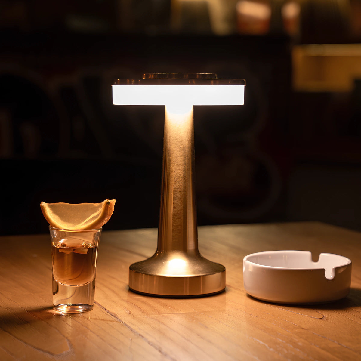 Lámpara de Mesa Metálica Inalámbrica Recargable Regulable